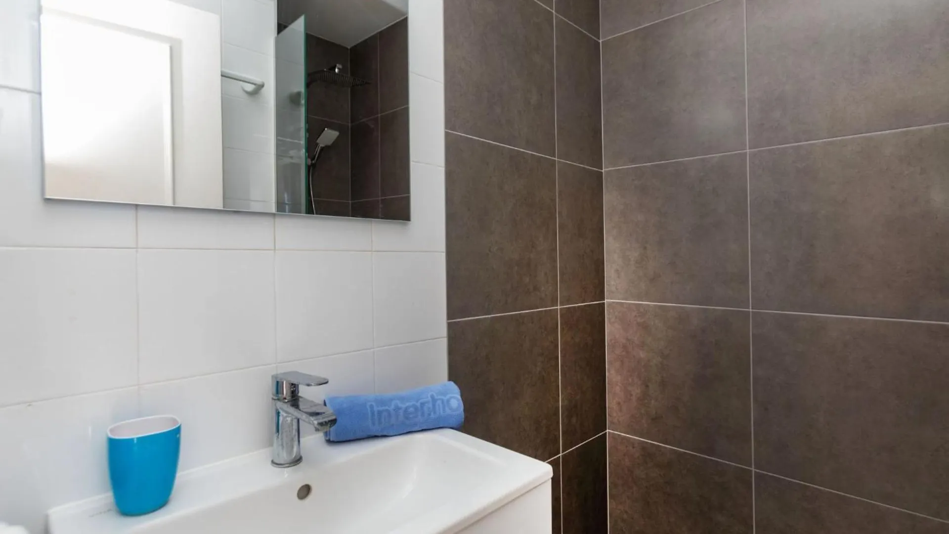 Apartment Grifeu-2 By Interhome يانكا