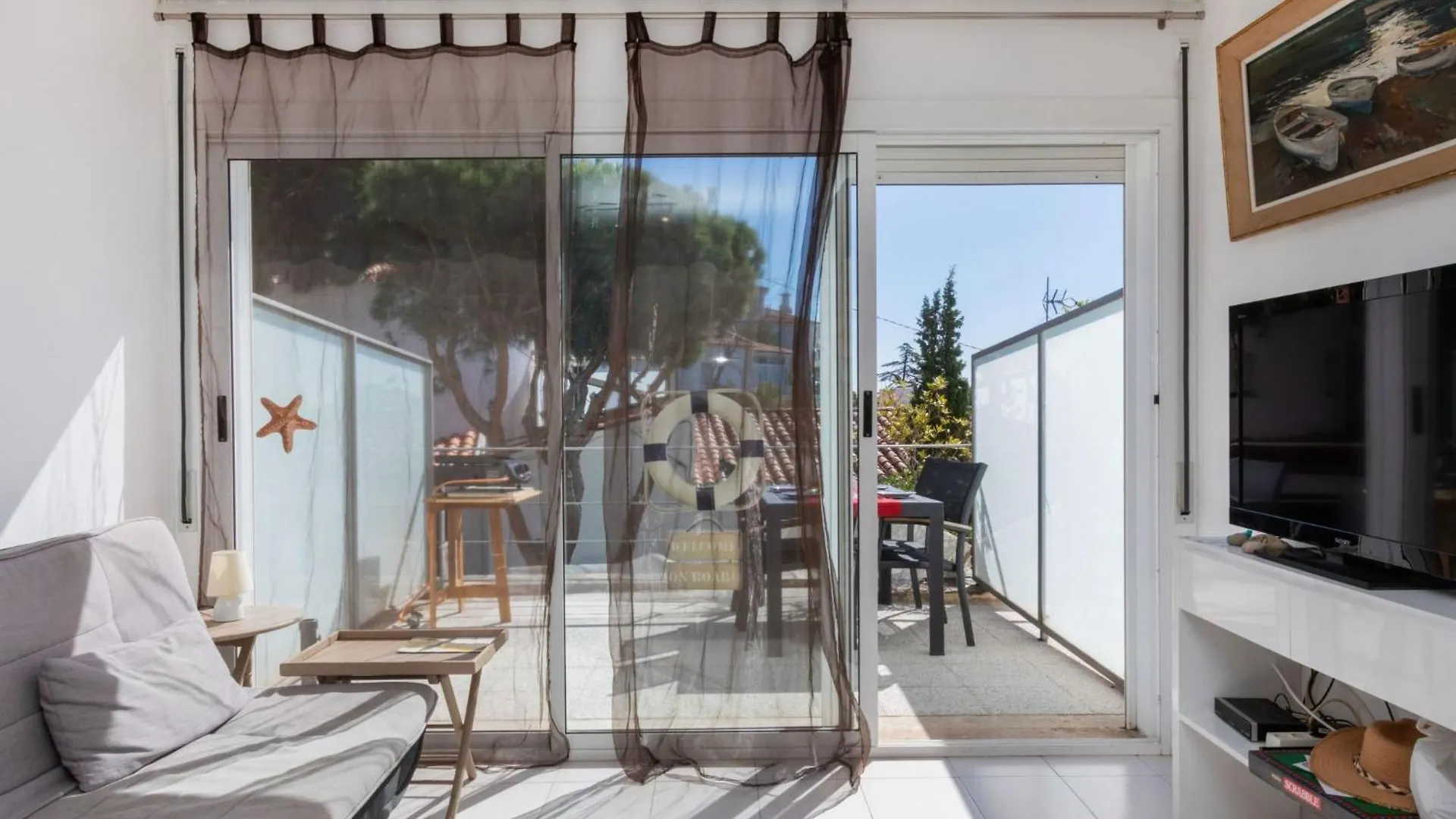 Apartment Grifeu-2 By Interhome يانكا 0*,